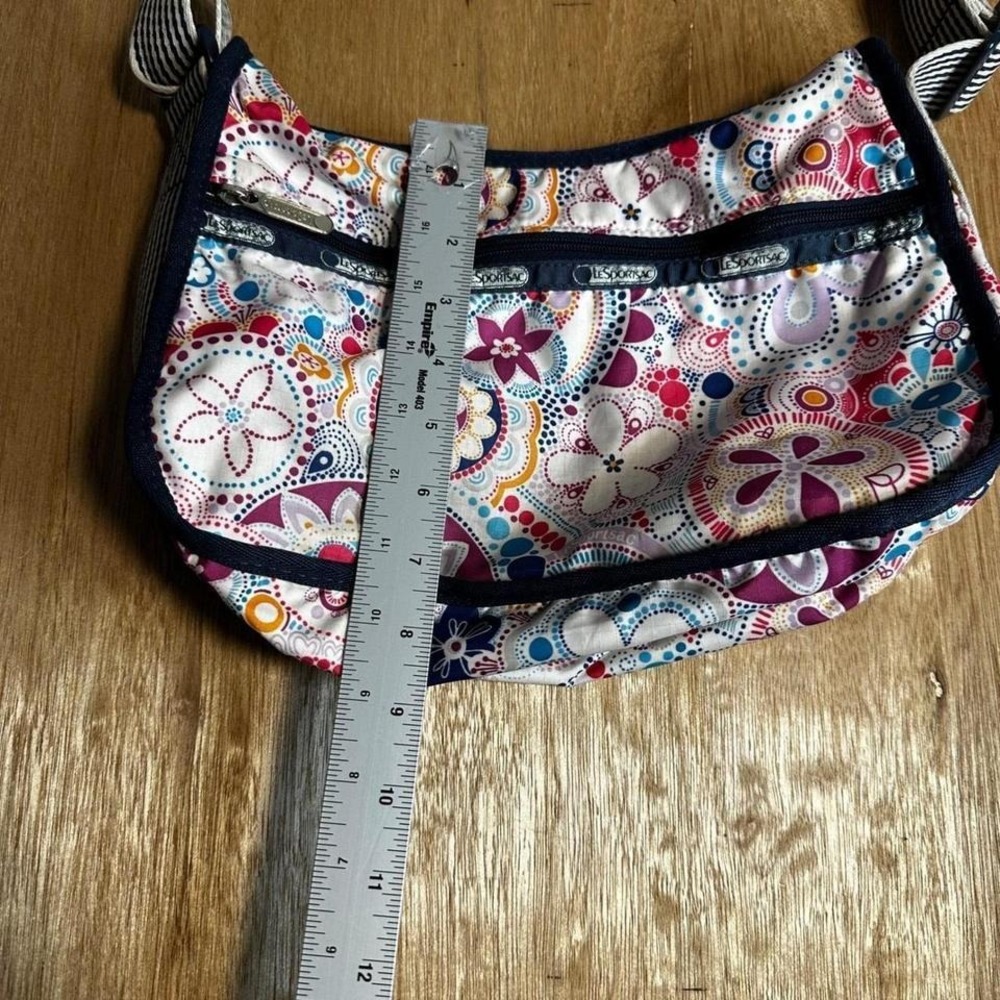 LeSportsac Floral Hobo Bag Lightweight Crossbody Handbag Purse - Picture 3 of 7